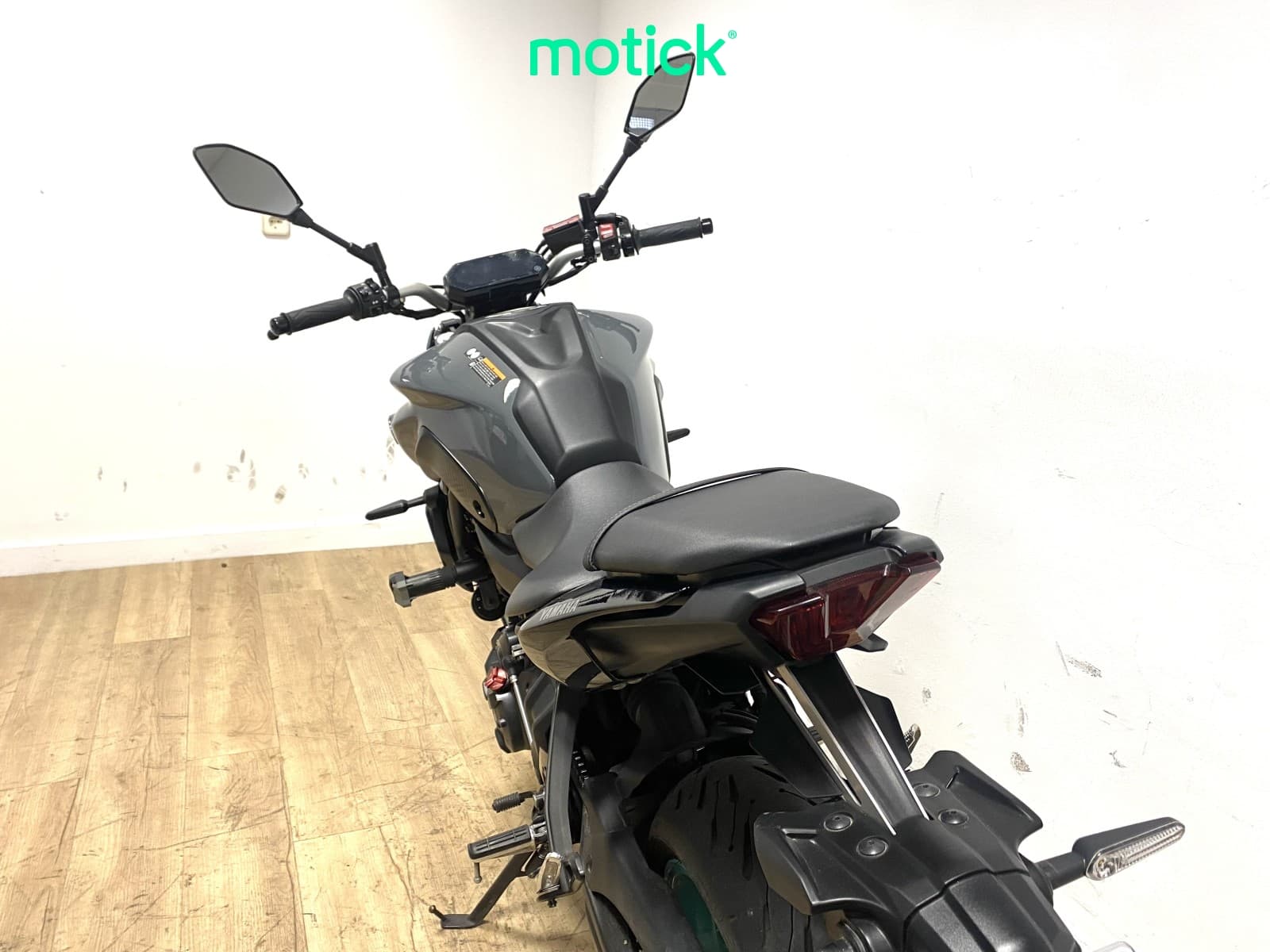 YAMAHA MT-07
