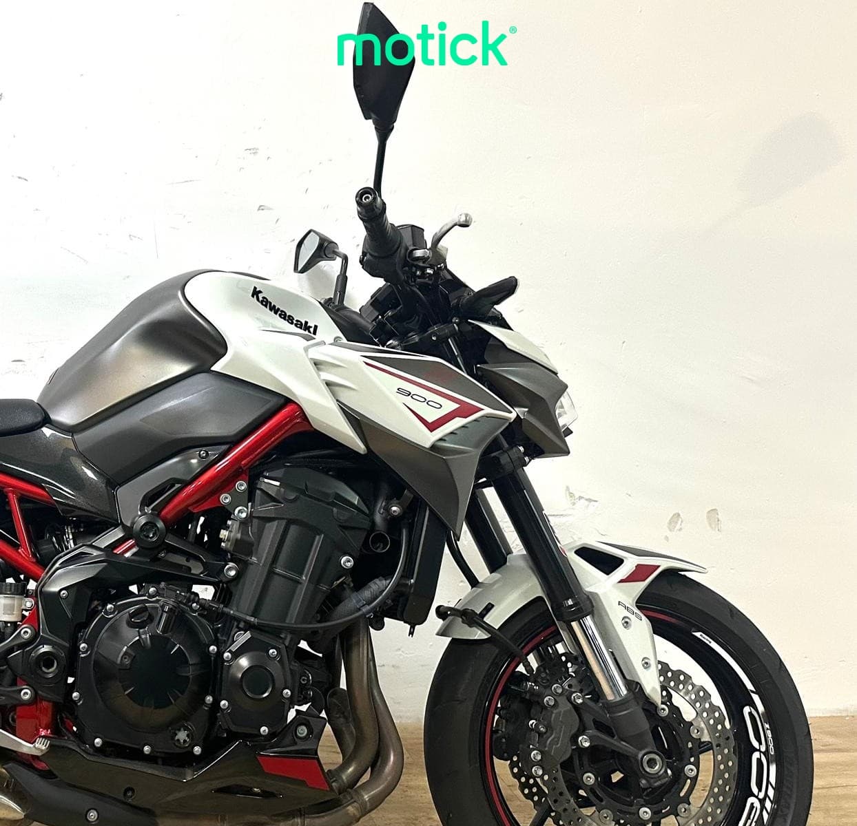 KAWASAKI Z 900 (FULL)