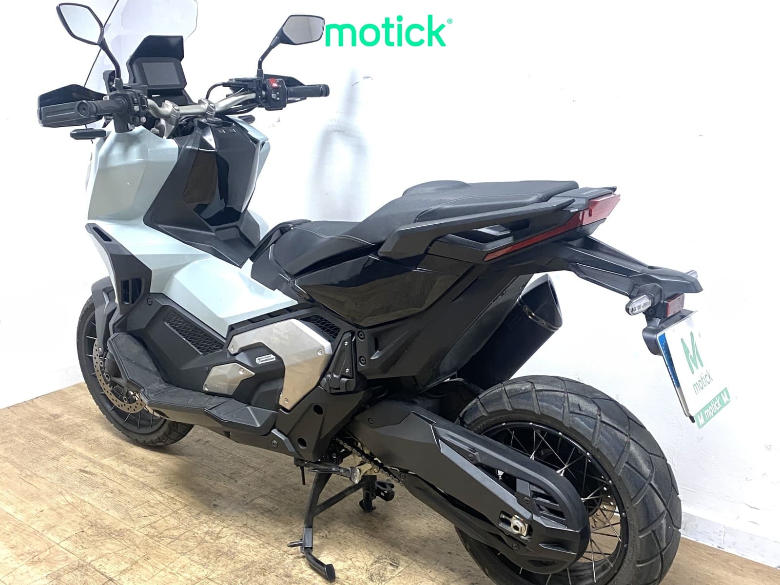 HONDA X-ADV 750 (A)(AKRA. ORGINAL)
