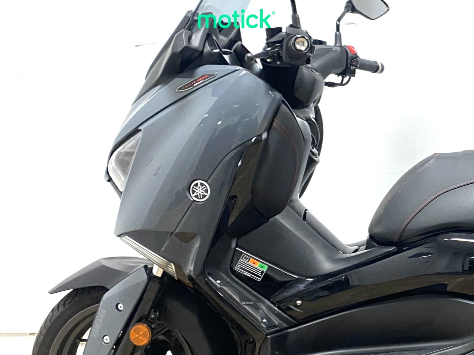 YAMAHA XMAX 125 (TECH MAX)