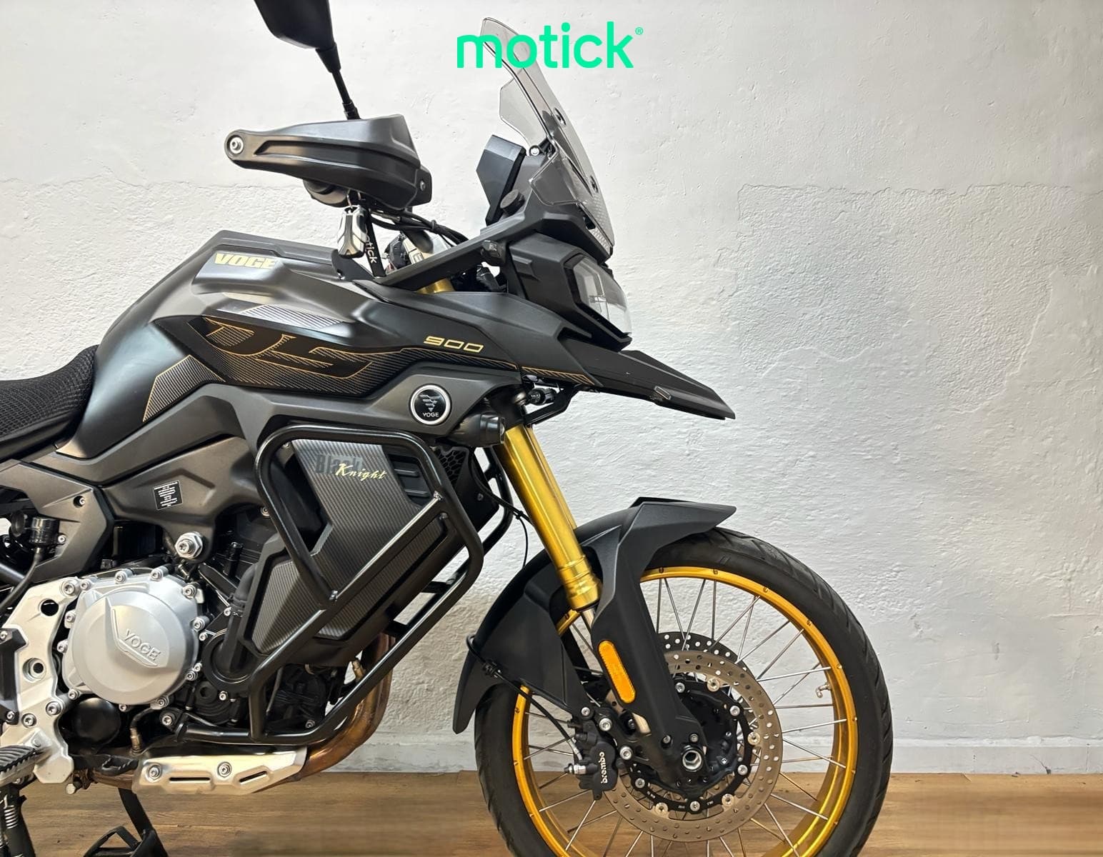 VOGE 900 DSX (BLACK NIGHT(