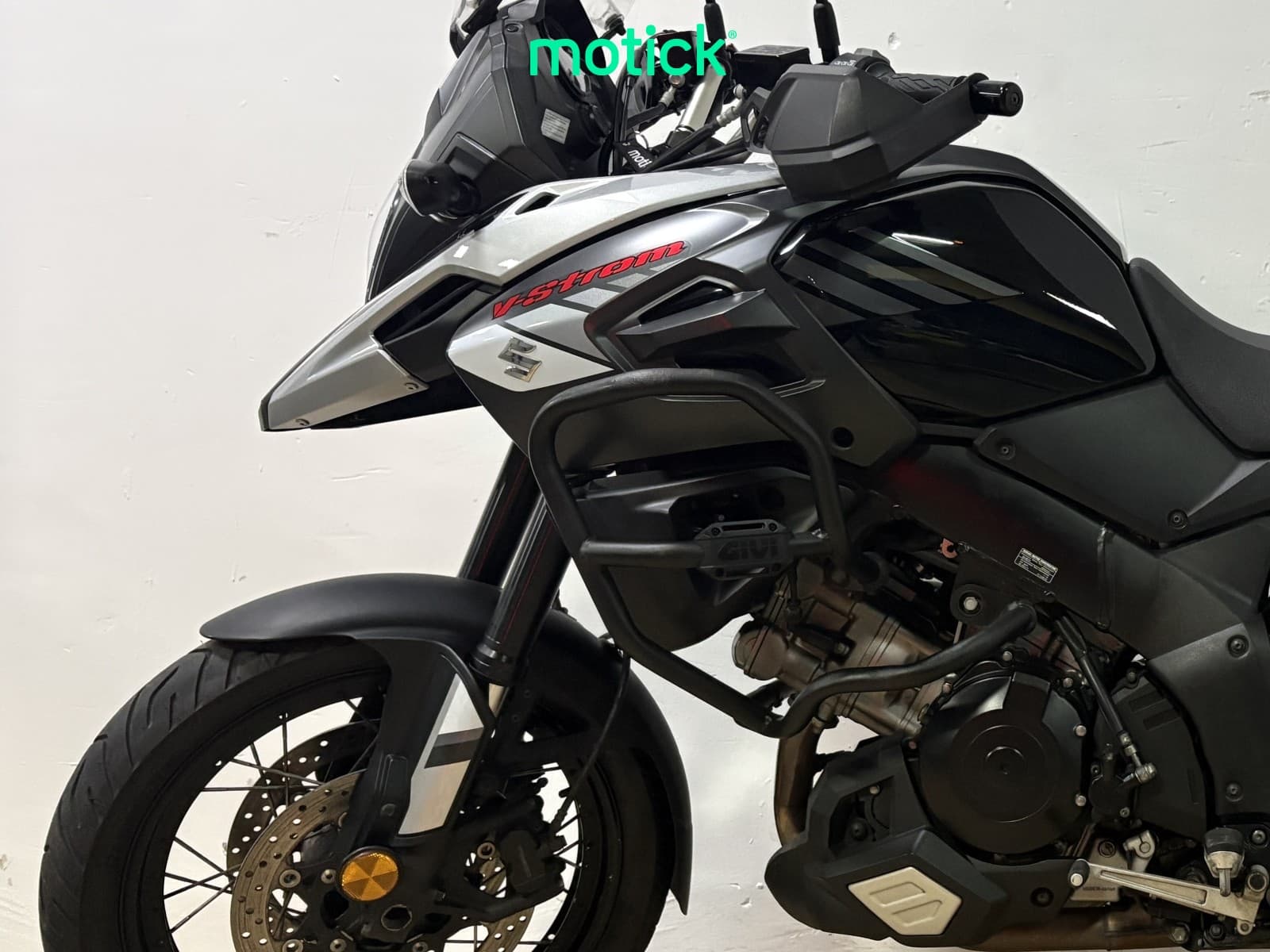 SUZUKI V STROM 1000