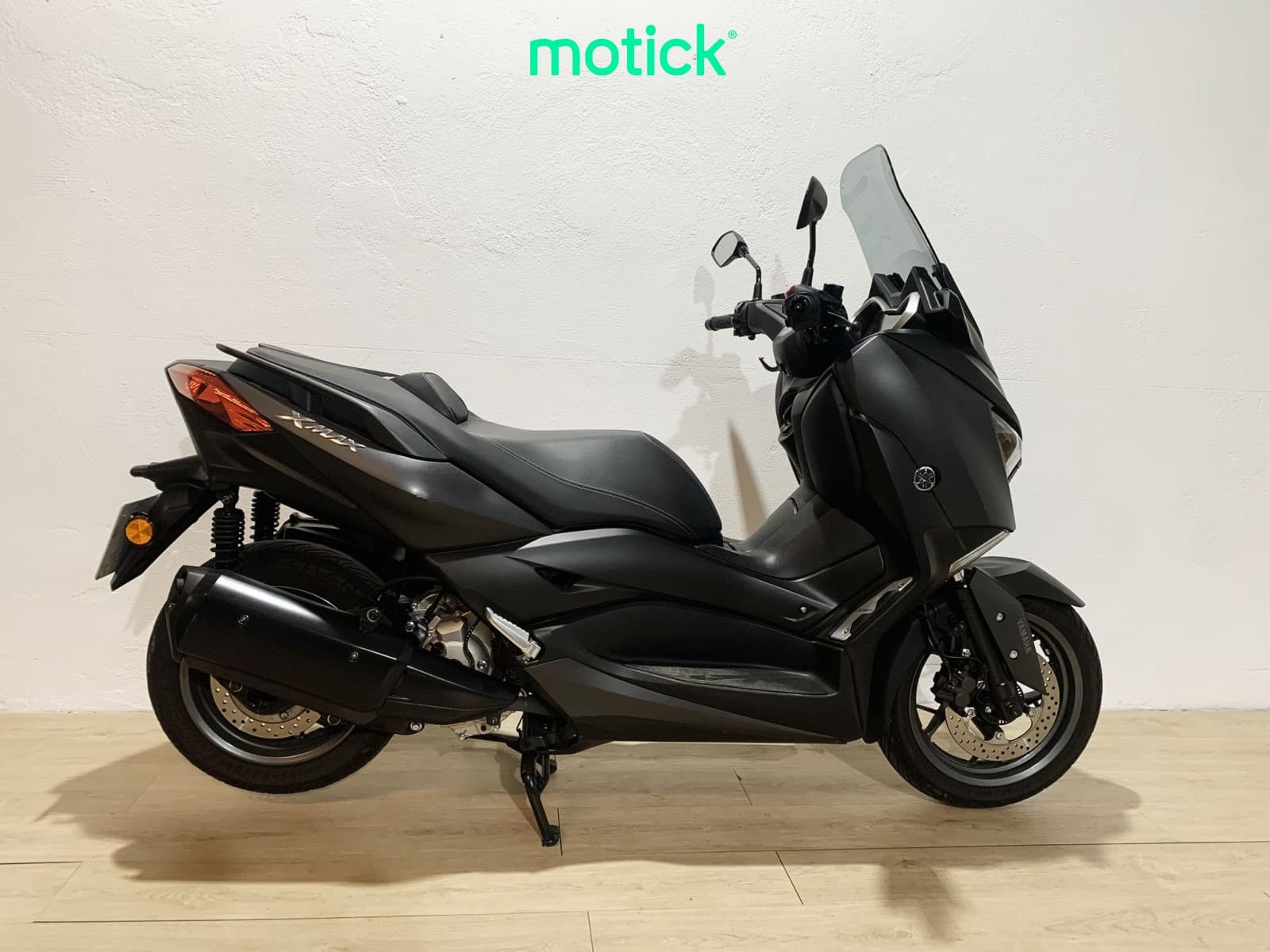 YAMAHA XMAX 300