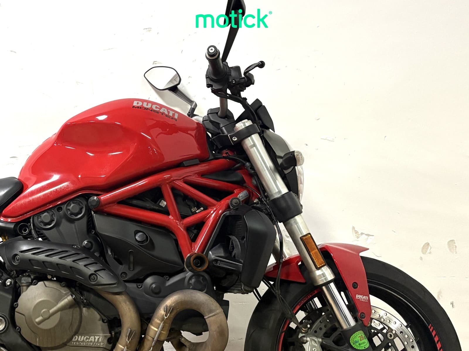 DUCATI MONSTER 821 (A)(DESMO X 2)