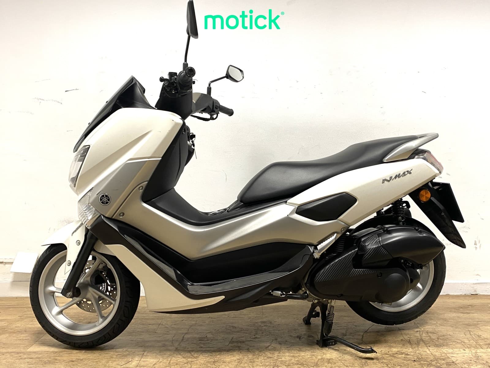 YAMAHA NMAX 125