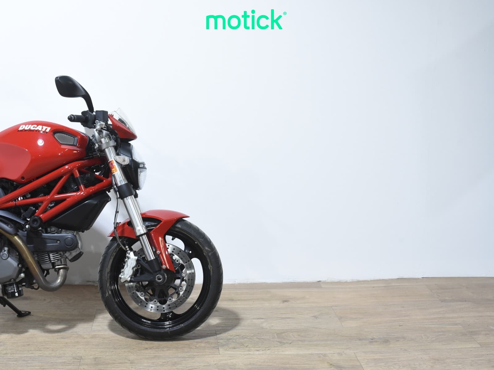 DUCATI MONSTER 696 DESMO PASADA
