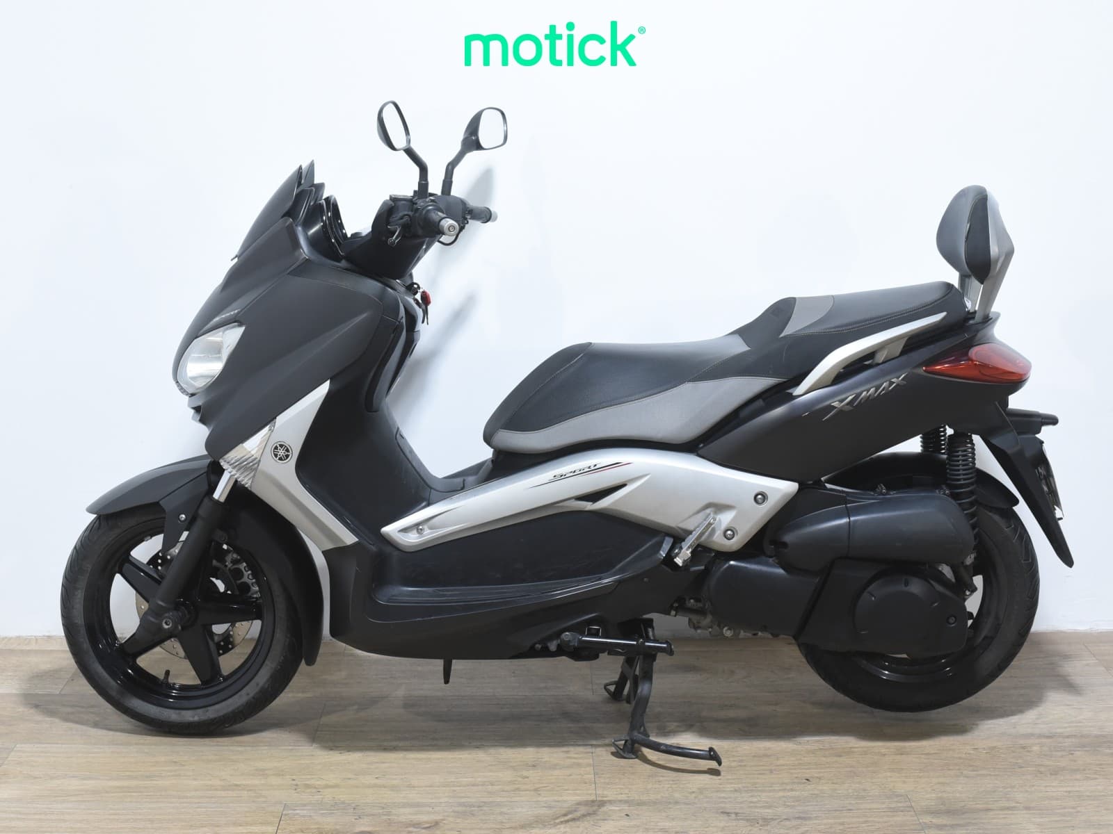 YAMAHA XMAX 250