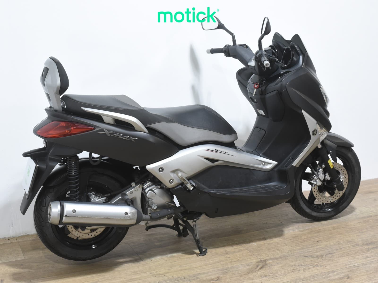 YAMAHA XMAX 250