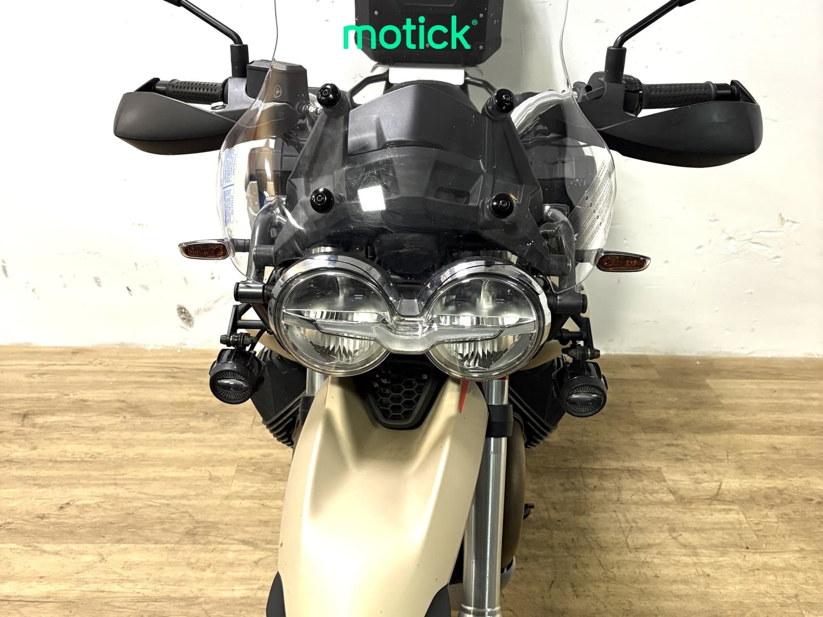 MOTO GUZZI V85 TT TRAVEL (A)