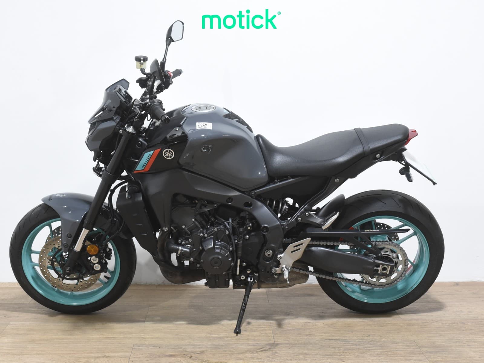 YAMAHA MT-09 (A2)