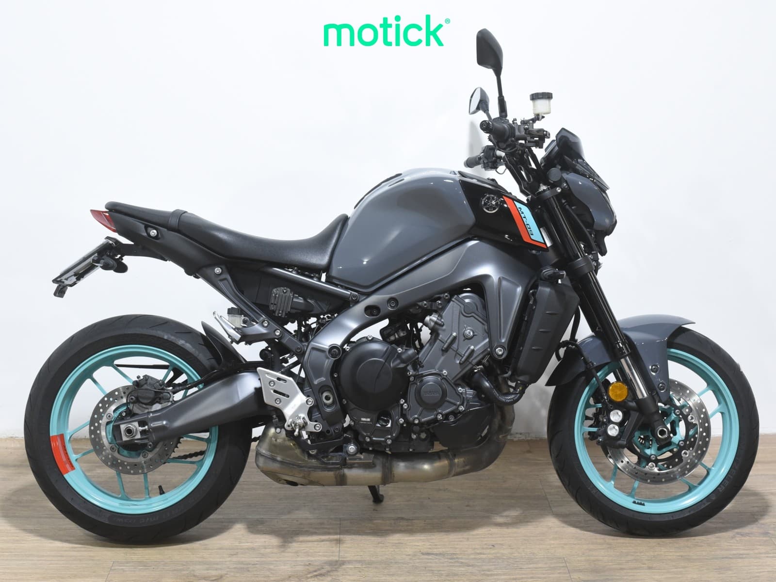YAMAHA MT-09 (A2)
