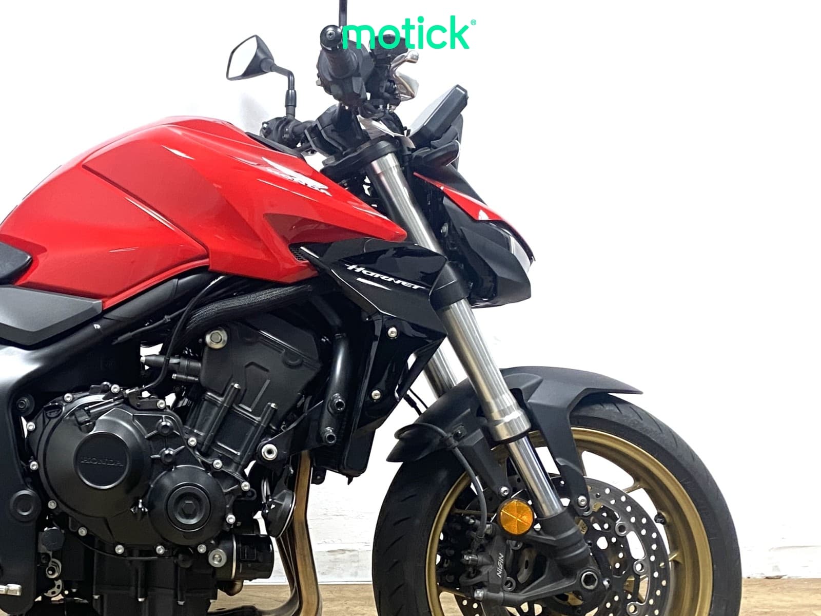 HONDA CB 1000 HORNET (DOMINATOR)(ENTREGA ESCAPE DE SERIE)