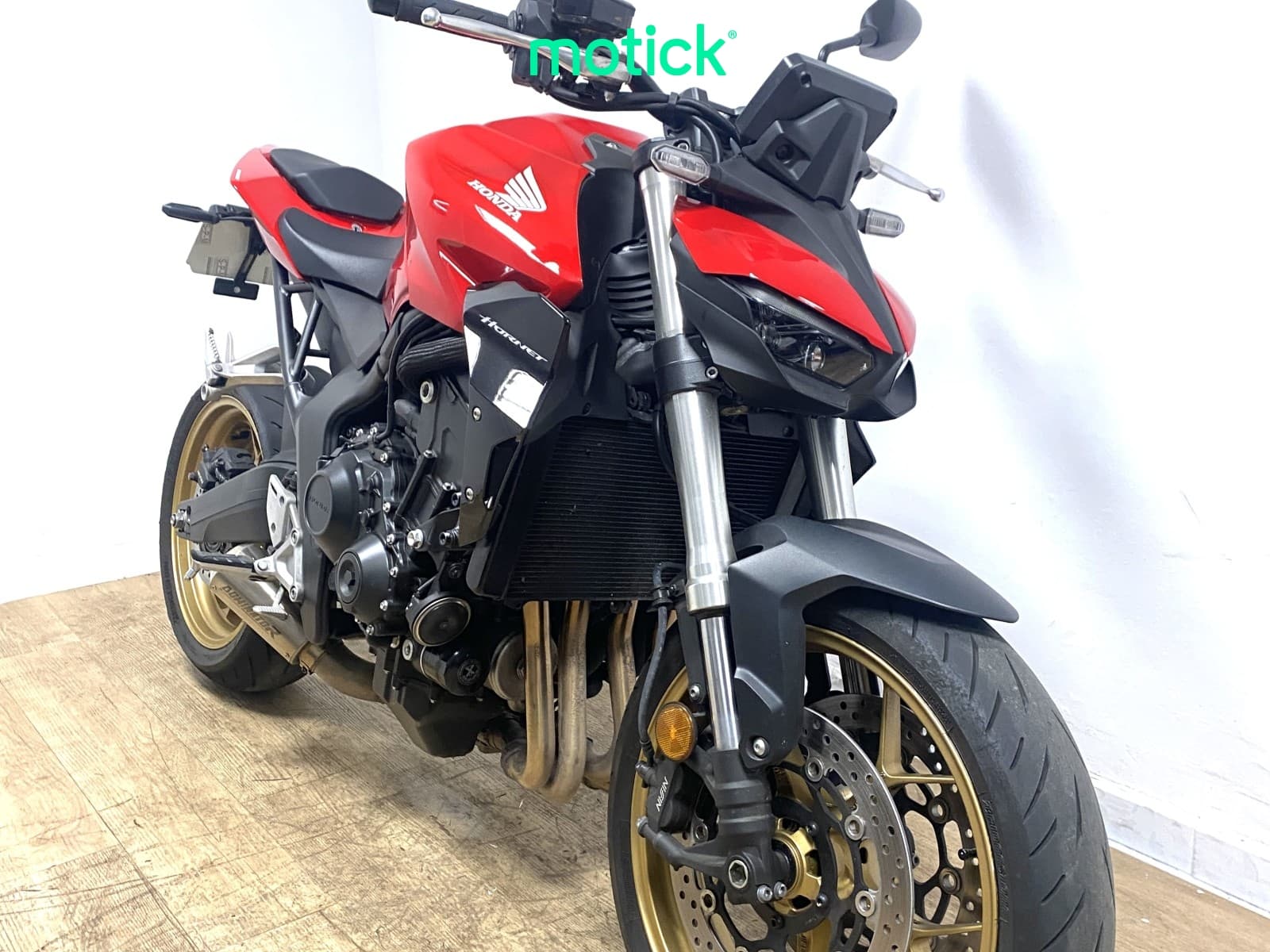 HONDA CB 1000 HORNET (DOMINATOR)(ENTREGA ESCAPE DE SERIE)
