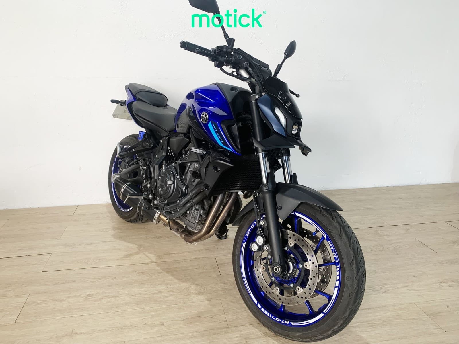 YAMAHA MT-07 (A)(ENTREGA ESCAPE ORIGINAL)