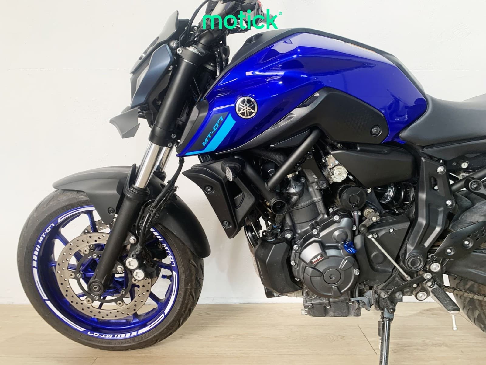 YAMAHA MT-07 (A)(ENTREGA ESCAPE ORIGINAL)