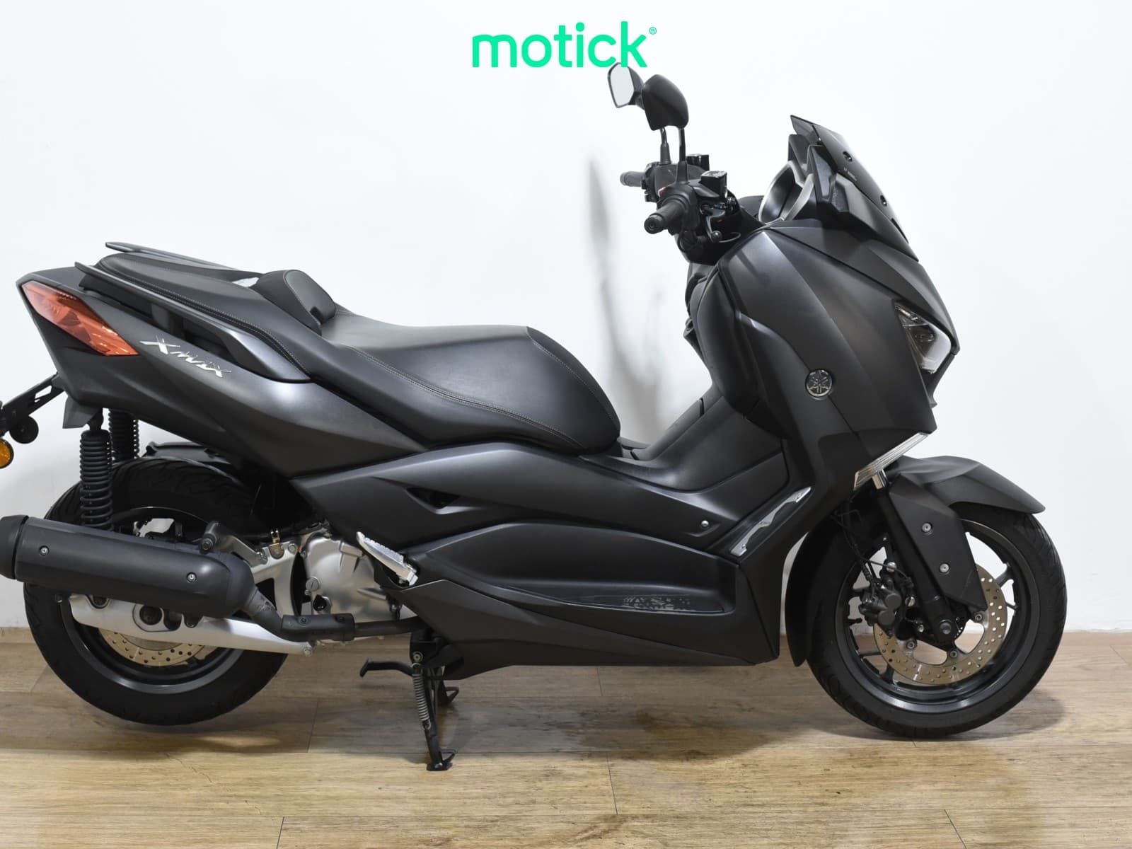 YAMAHA XMAX 125
