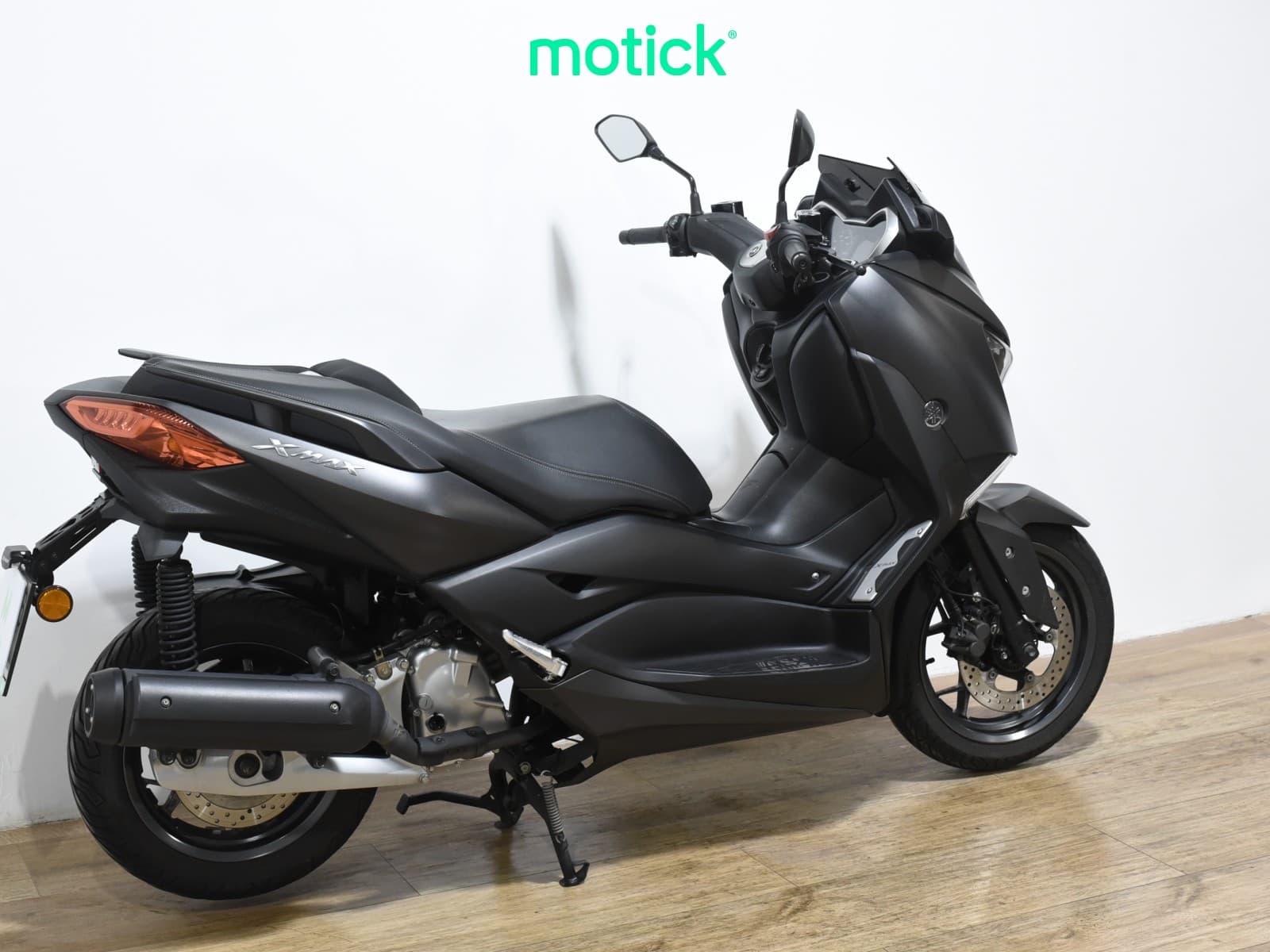 YAMAHA XMAX 125