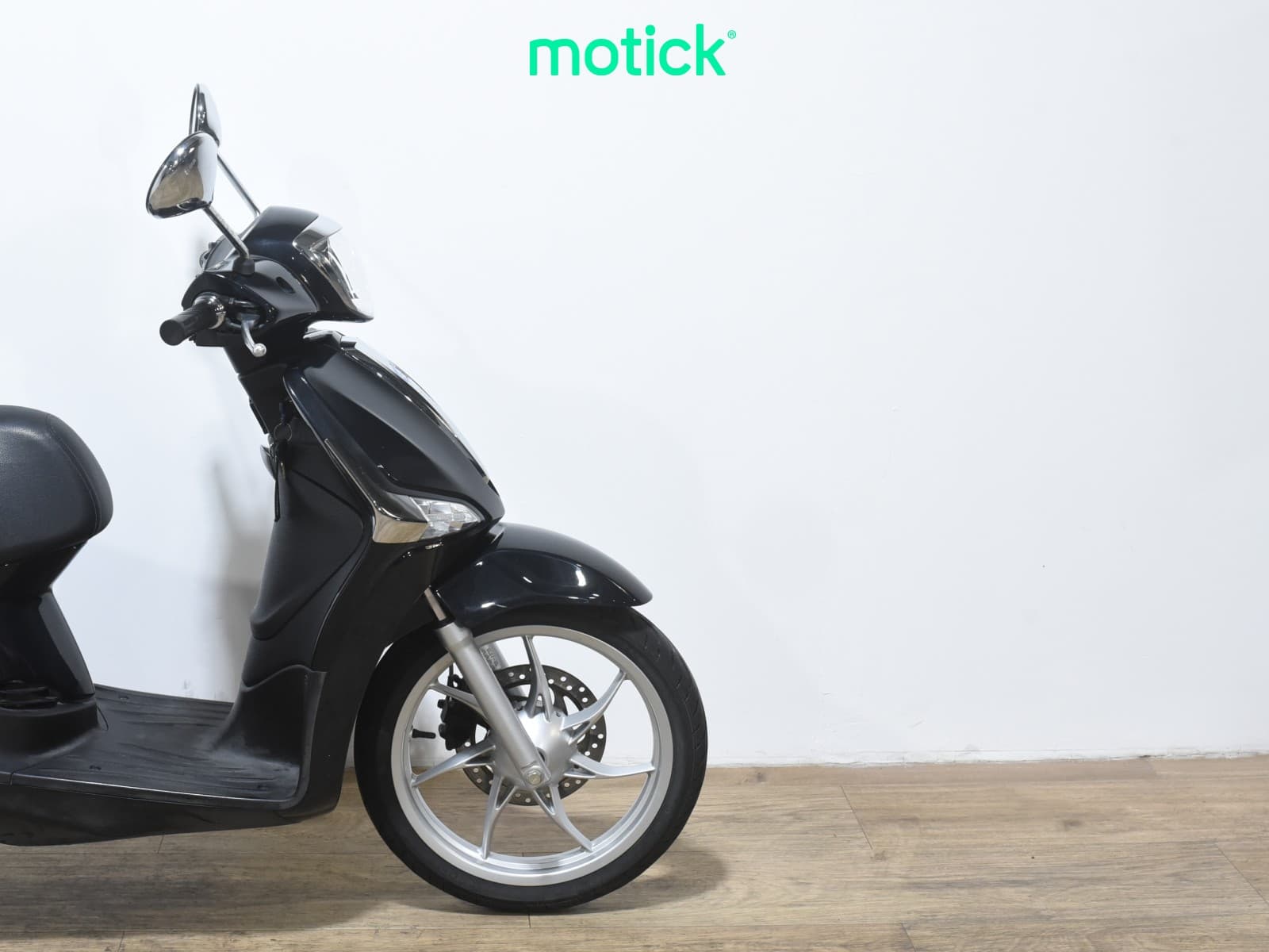 PIAGGIO LIBERTY 125 ( TOP CASE )