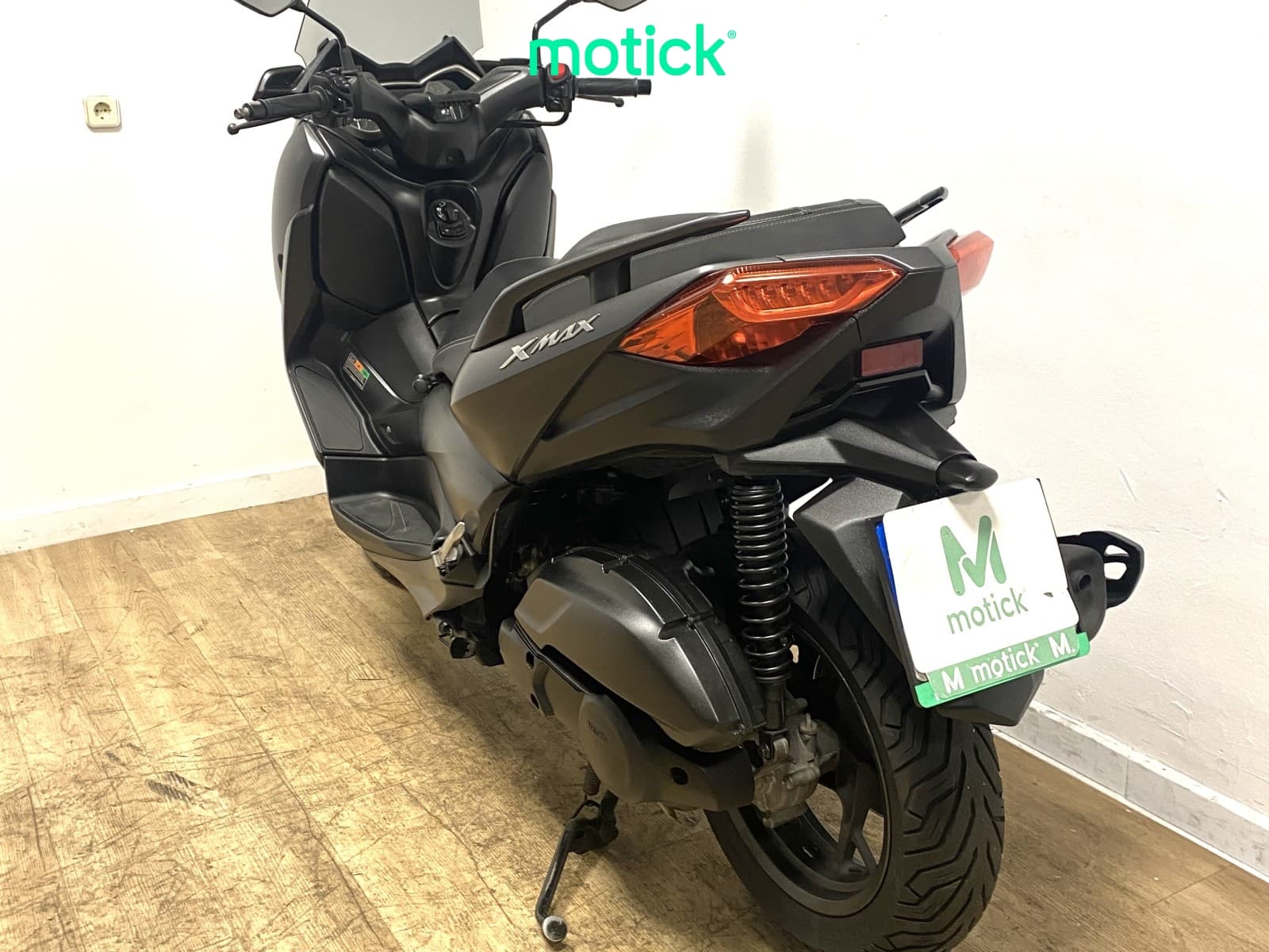 YAMAHA XMAX 125
