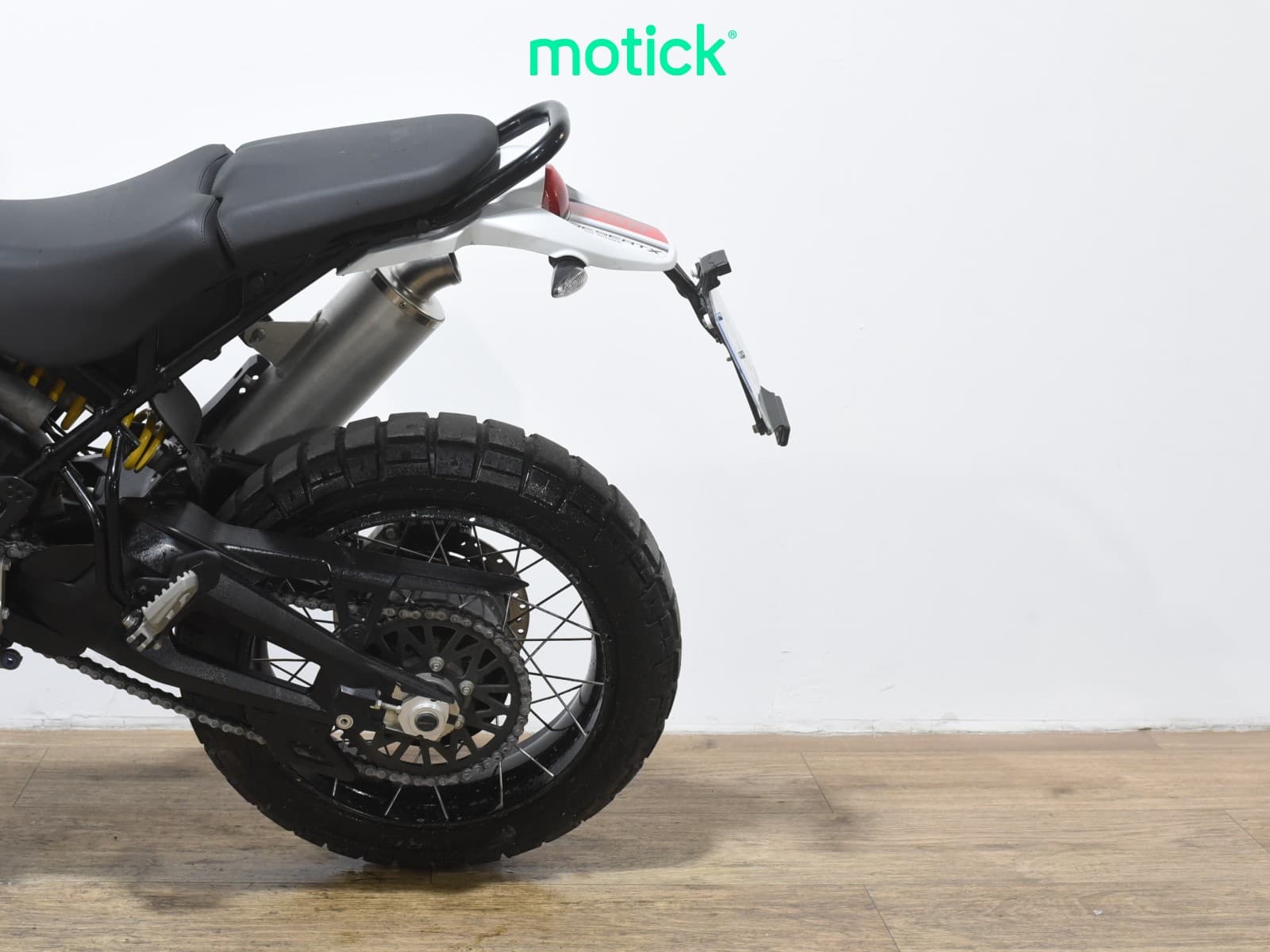 DUCATI DESERT X