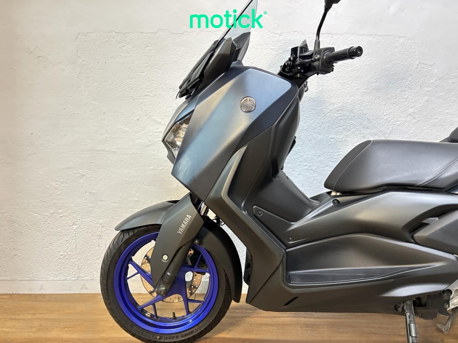 YAMAHA XMAX 125