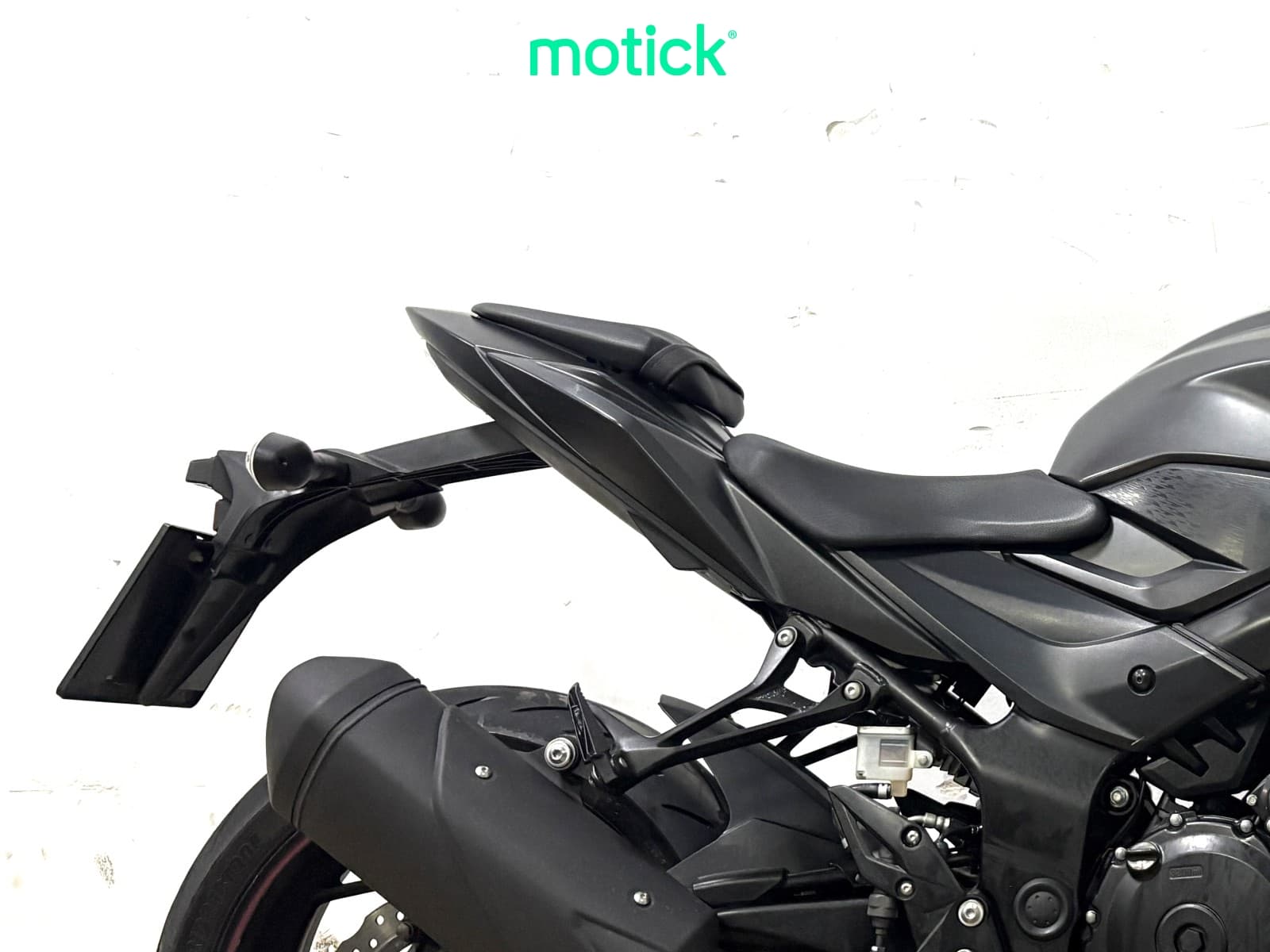 SUZUKI GSX S 750 (A)