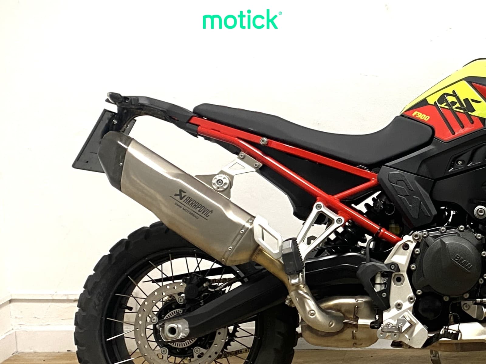 BMW F 900 GS (1 PACK)