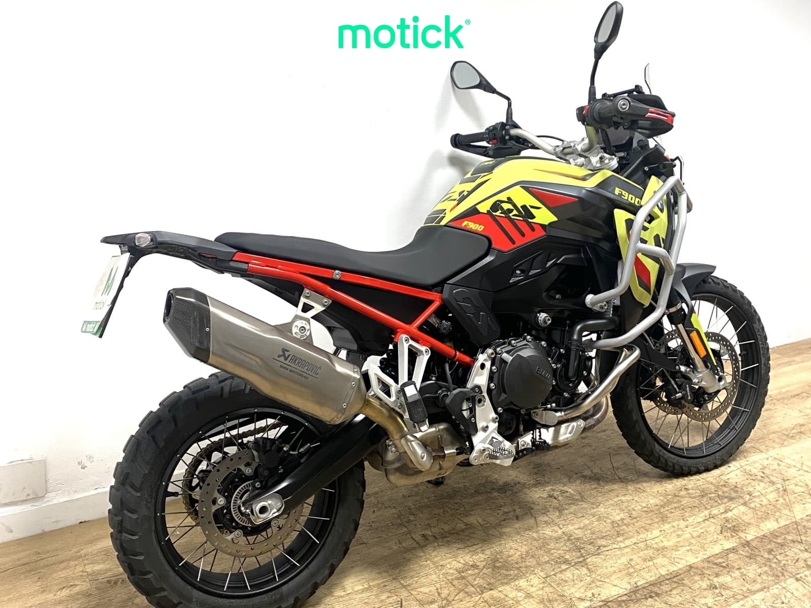 BMW F 900 GS (1 PACK)