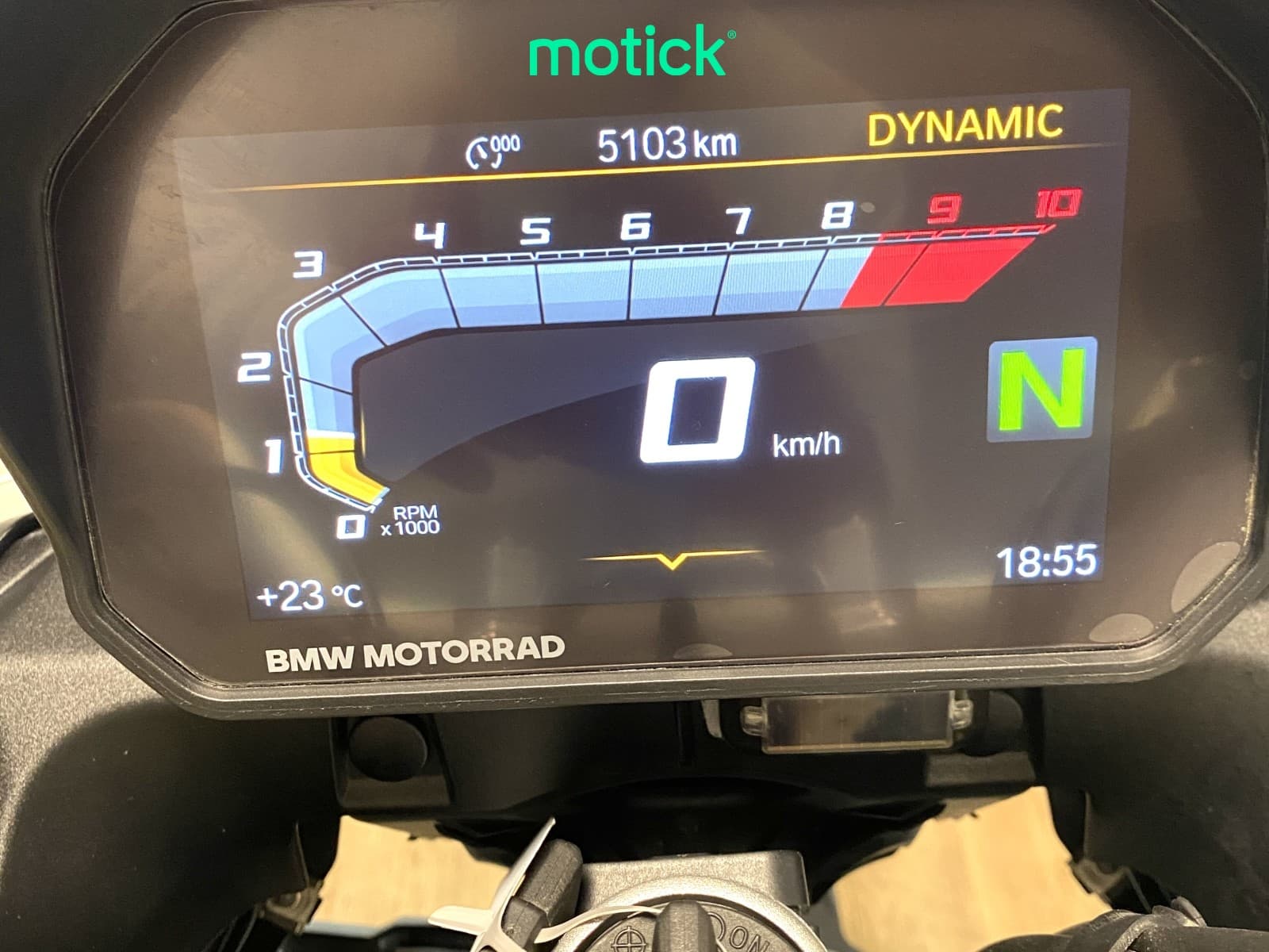 BMW F 900 GS (1 PACK)