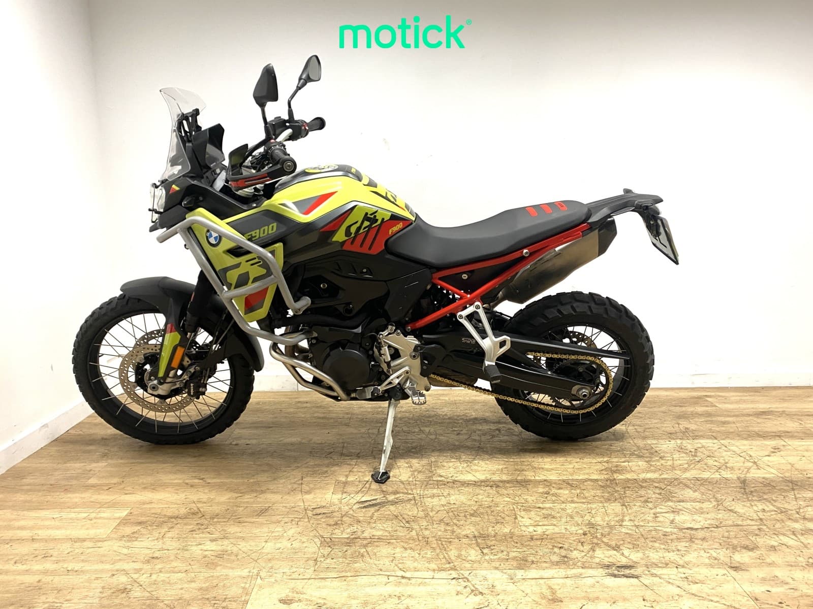 BMW F 900 GS (1 PACK)