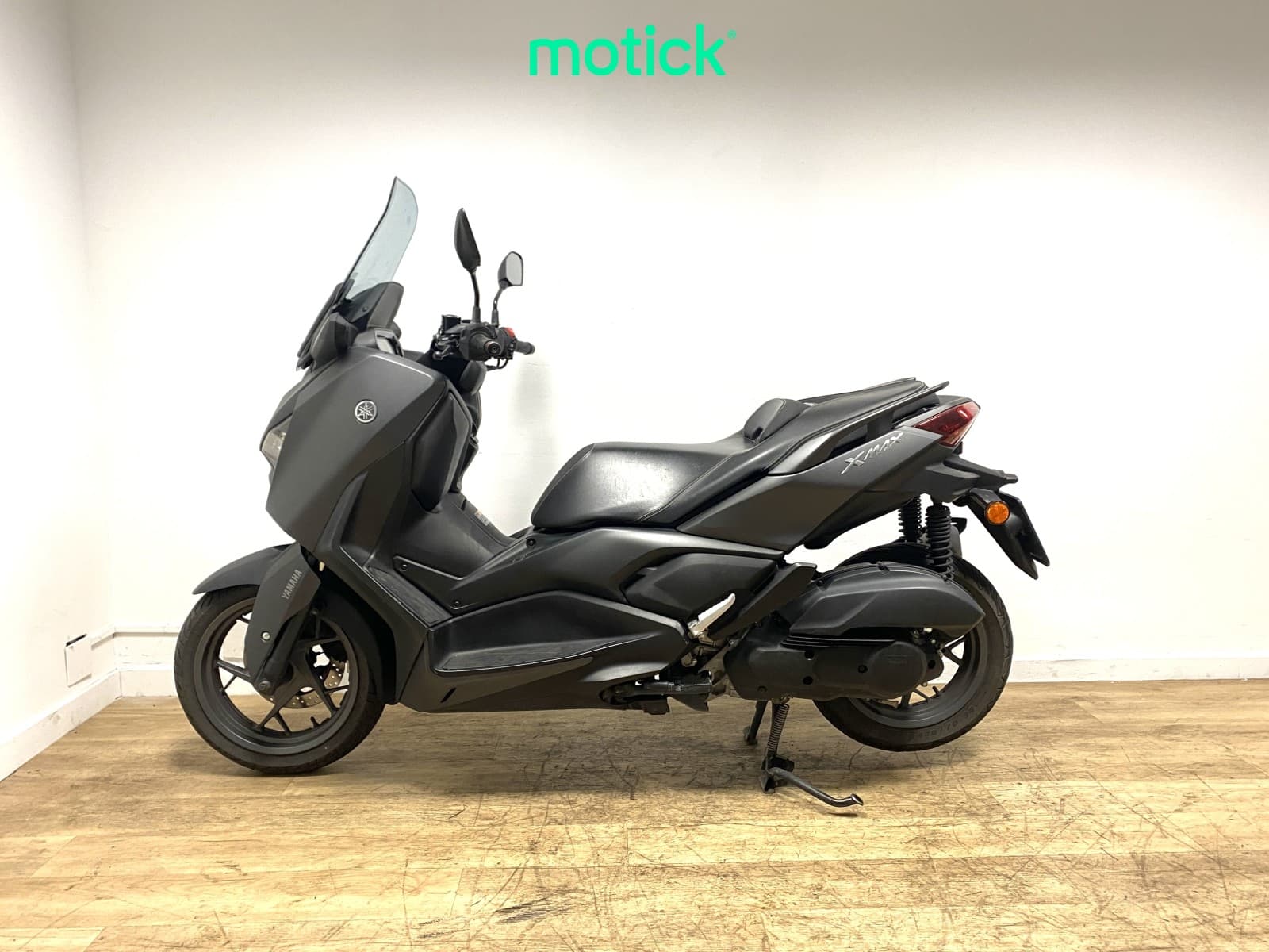 YAMAHA XMAX 125