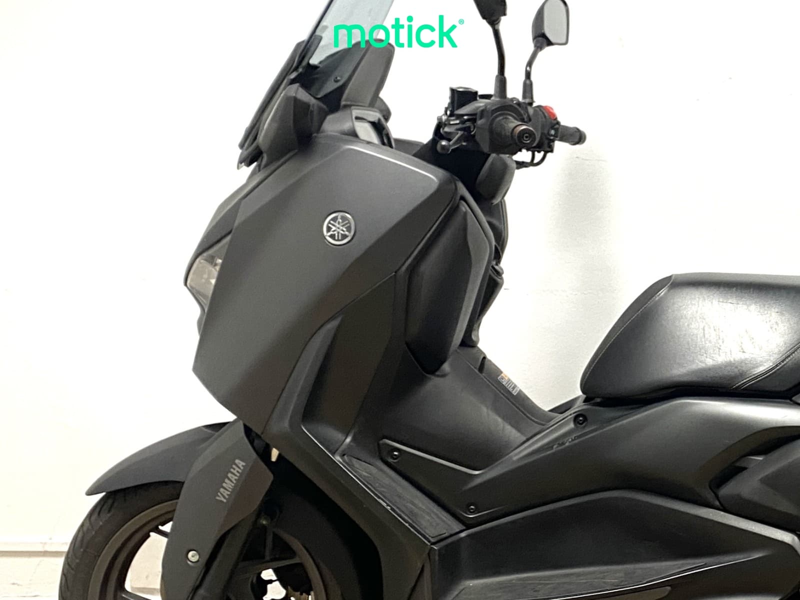 YAMAHA XMAX 125