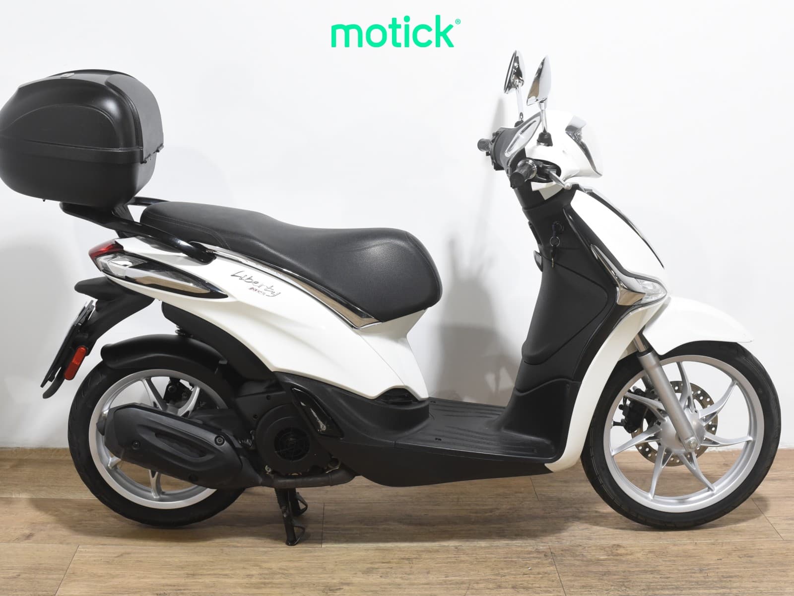 PIAGGIO LIBERTY 125 ( TOP CASE )