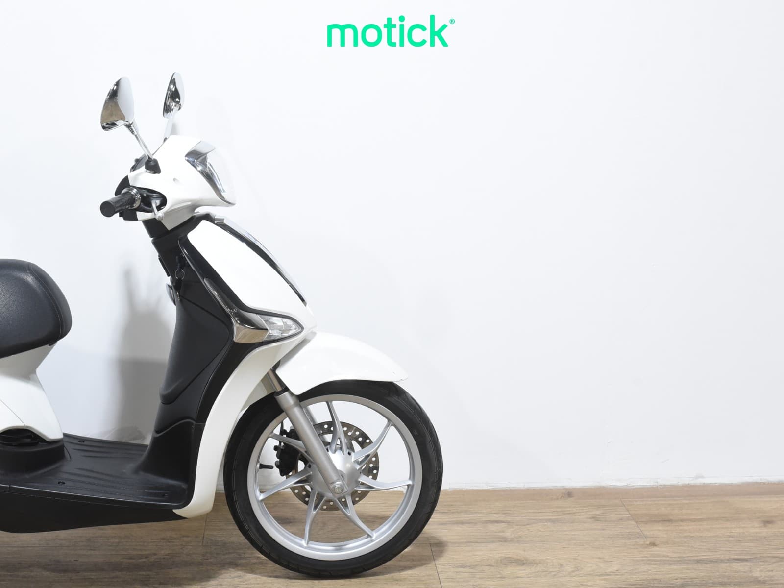 PIAGGIO LIBERTY 125 ( TOP CASE )