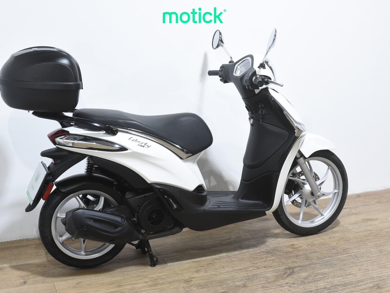 PIAGGIO LIBERTY 125 ( TOP CASE )
