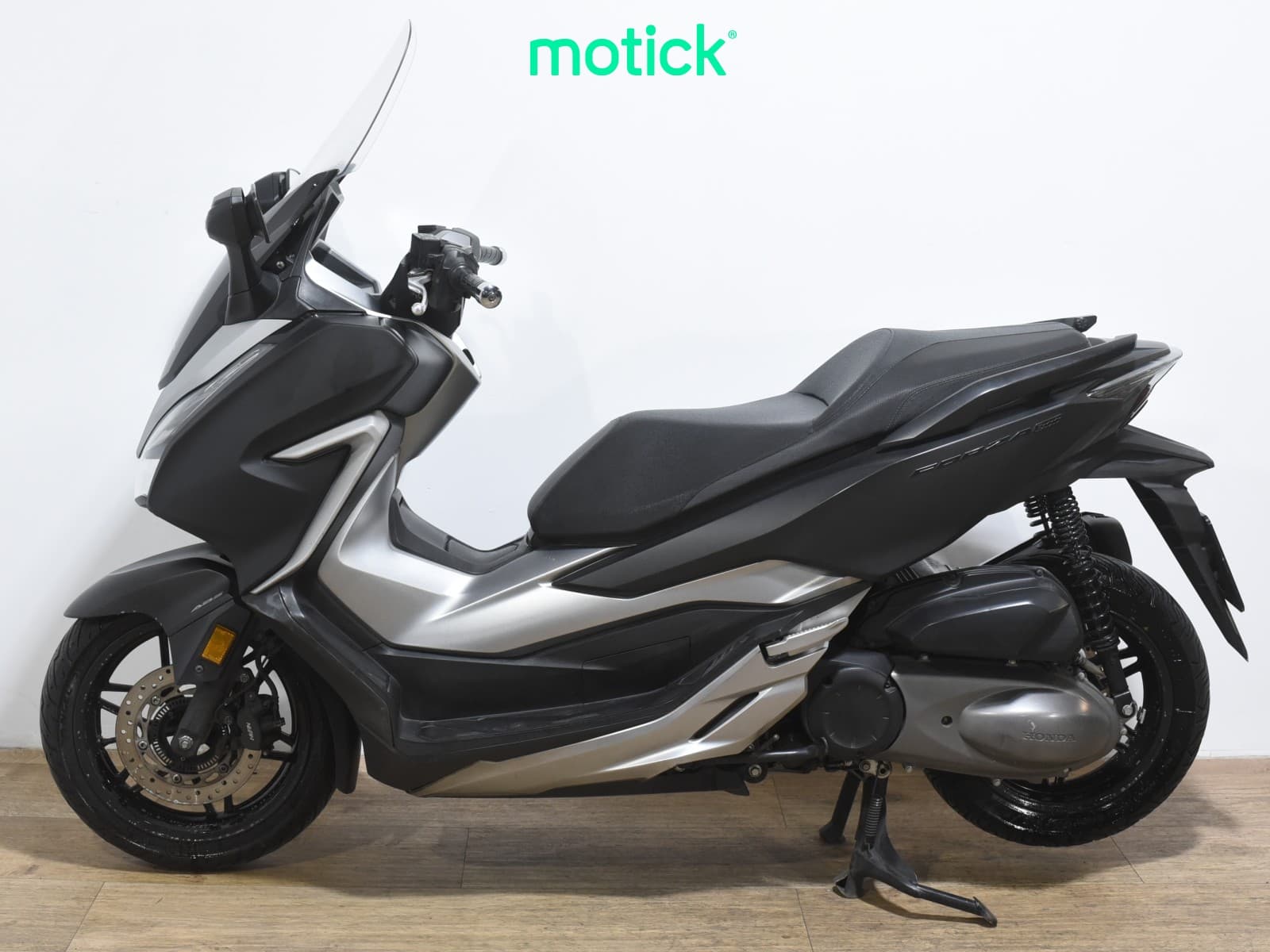 HONDA FORZA 300