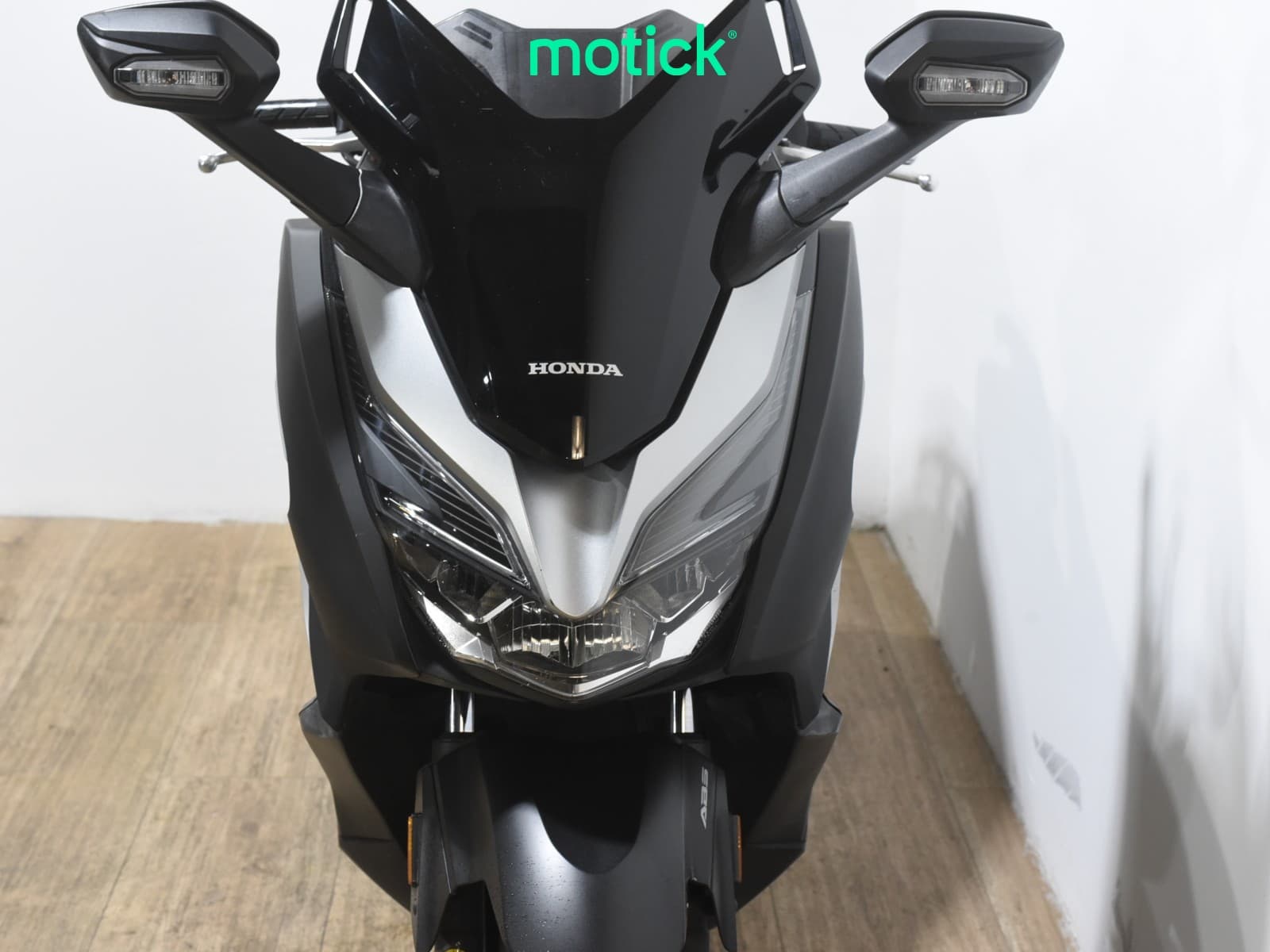 HONDA FORZA 300