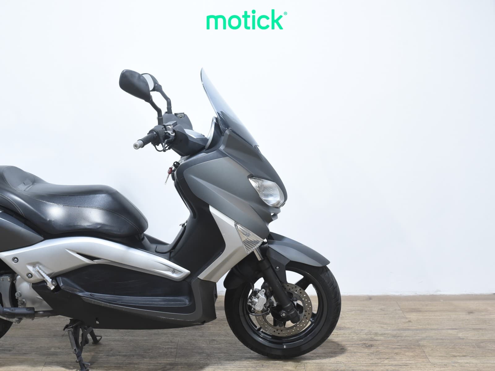 YAMAHA XMAX 125