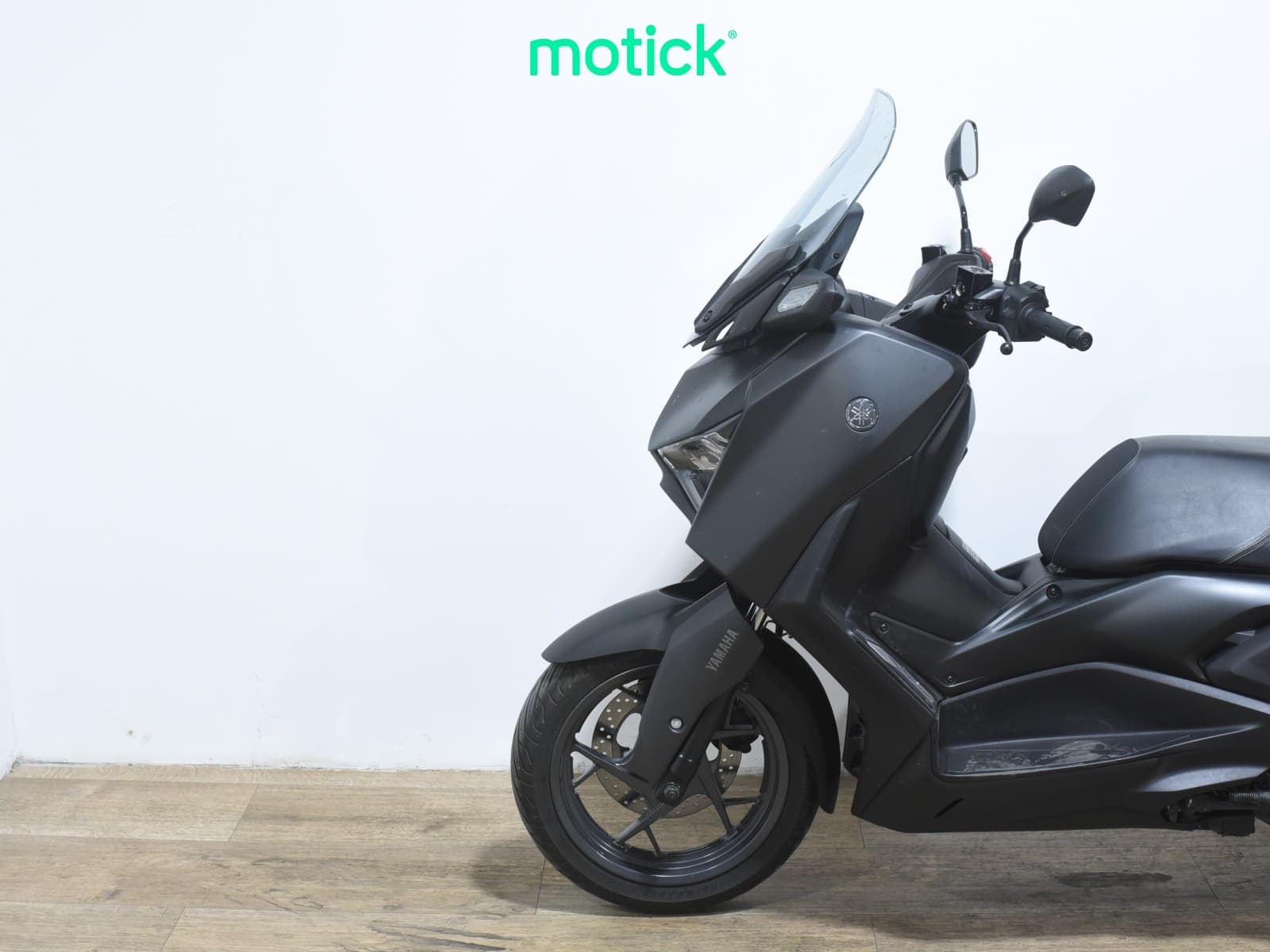YAMAHA XMAX 125