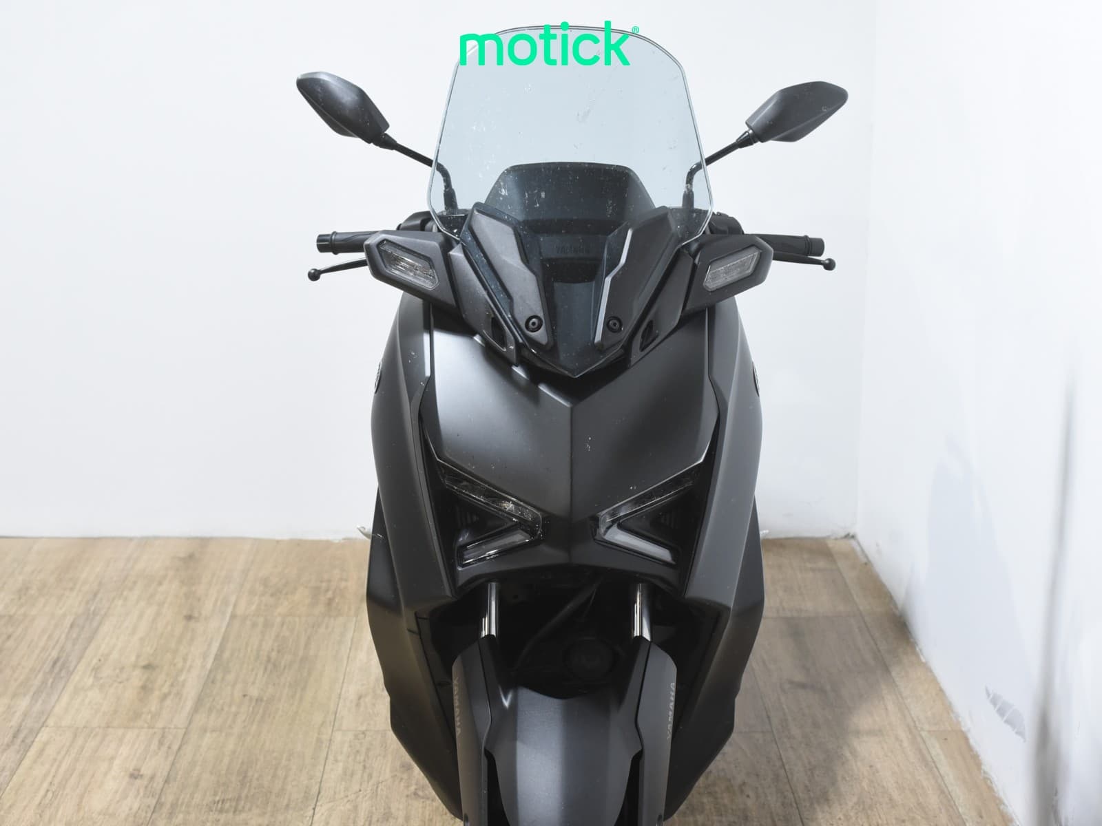 YAMAHA XMAX 125