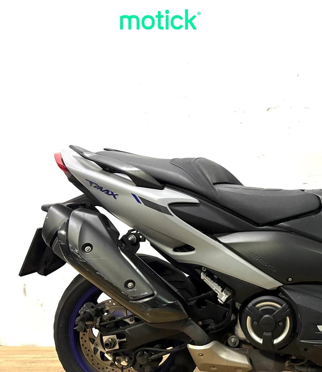 YAMAHA TMAX 560
