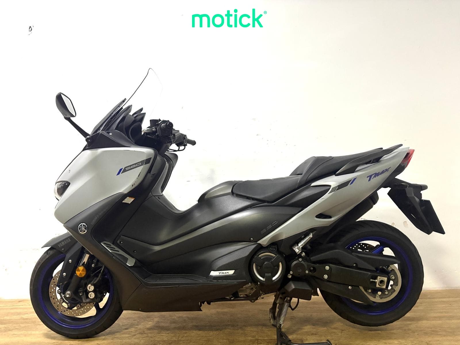 YAMAHA TMAX 560
