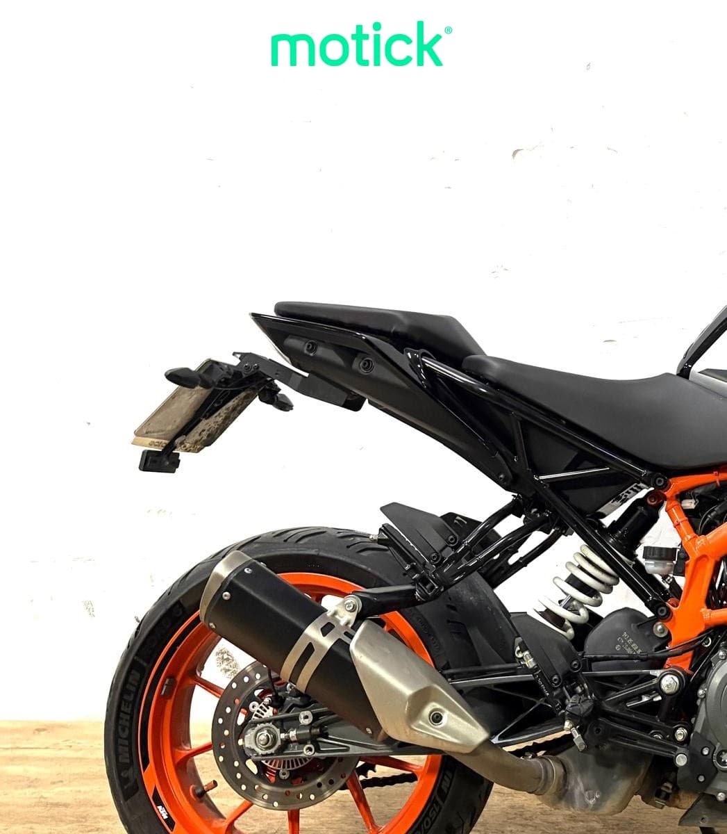 KTM DUKE 390