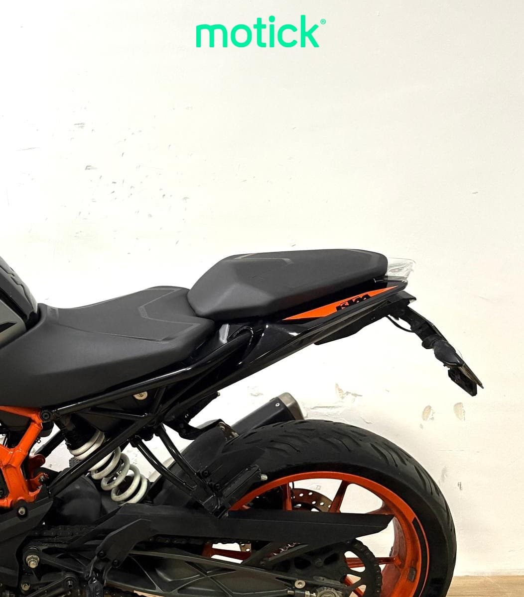 KTM DUKE 390