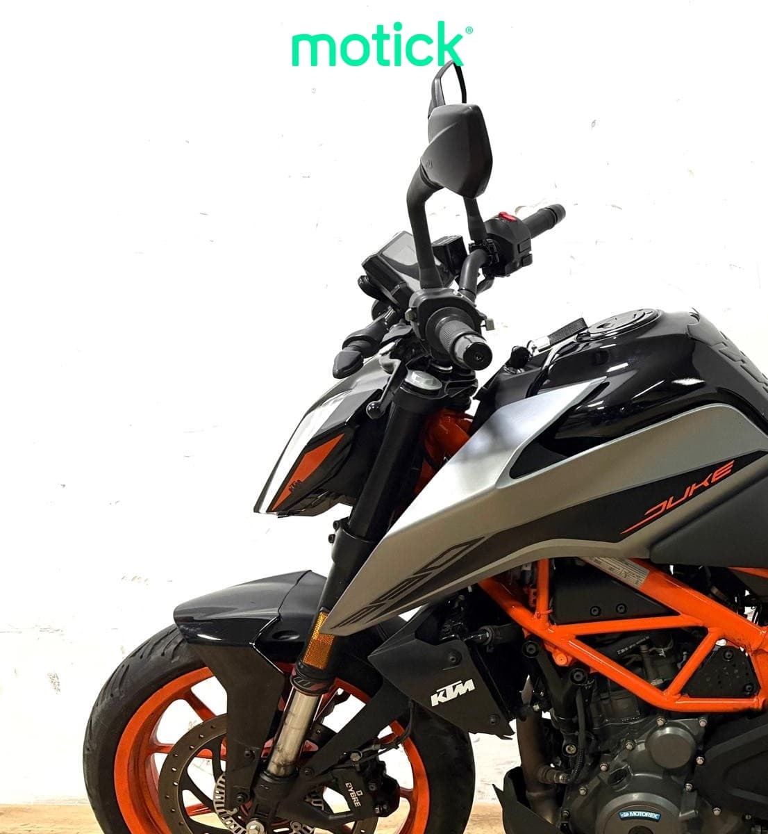 KTM DUKE 390