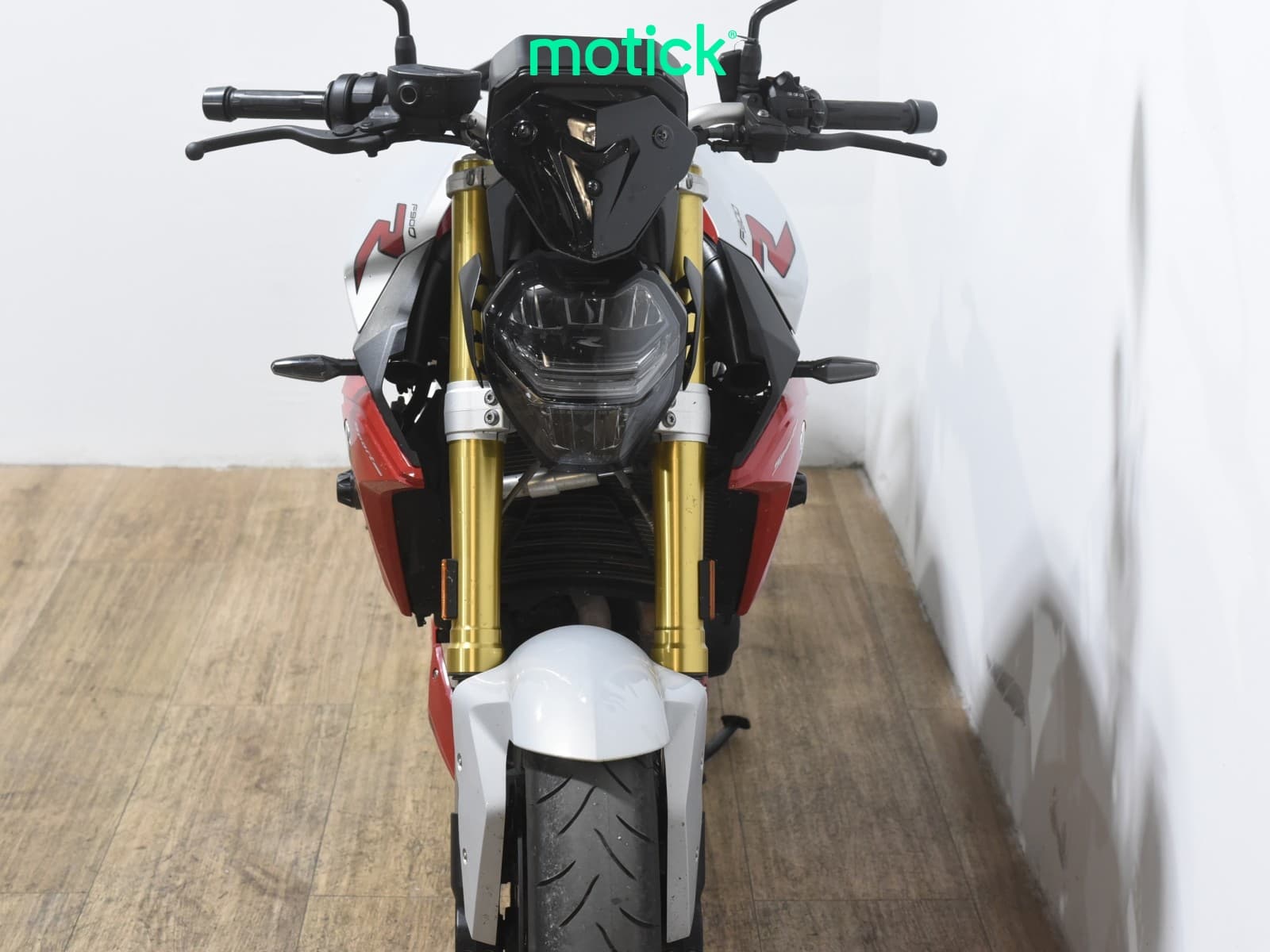 BMW F 900 R (A)(4 PACKS)