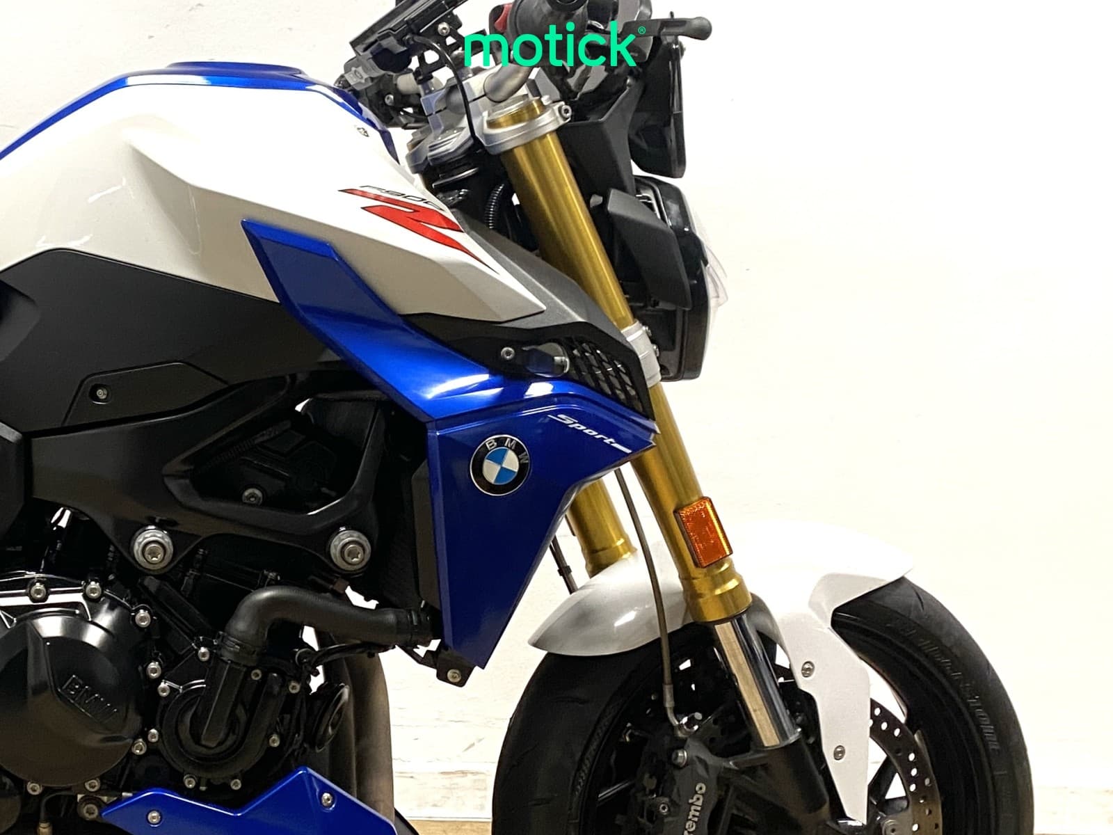 BMW F 900 R (4 PAQUETES)