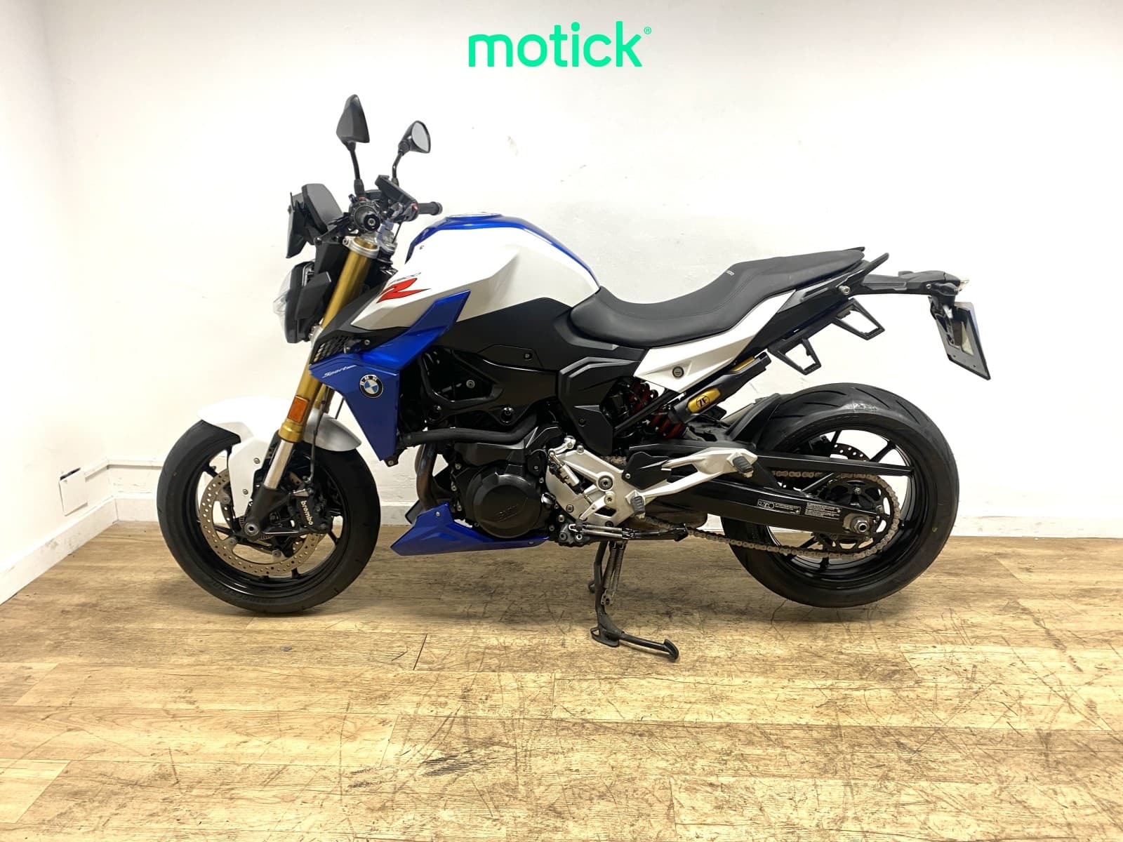 BMW F 900 R (4 PAQUETES)