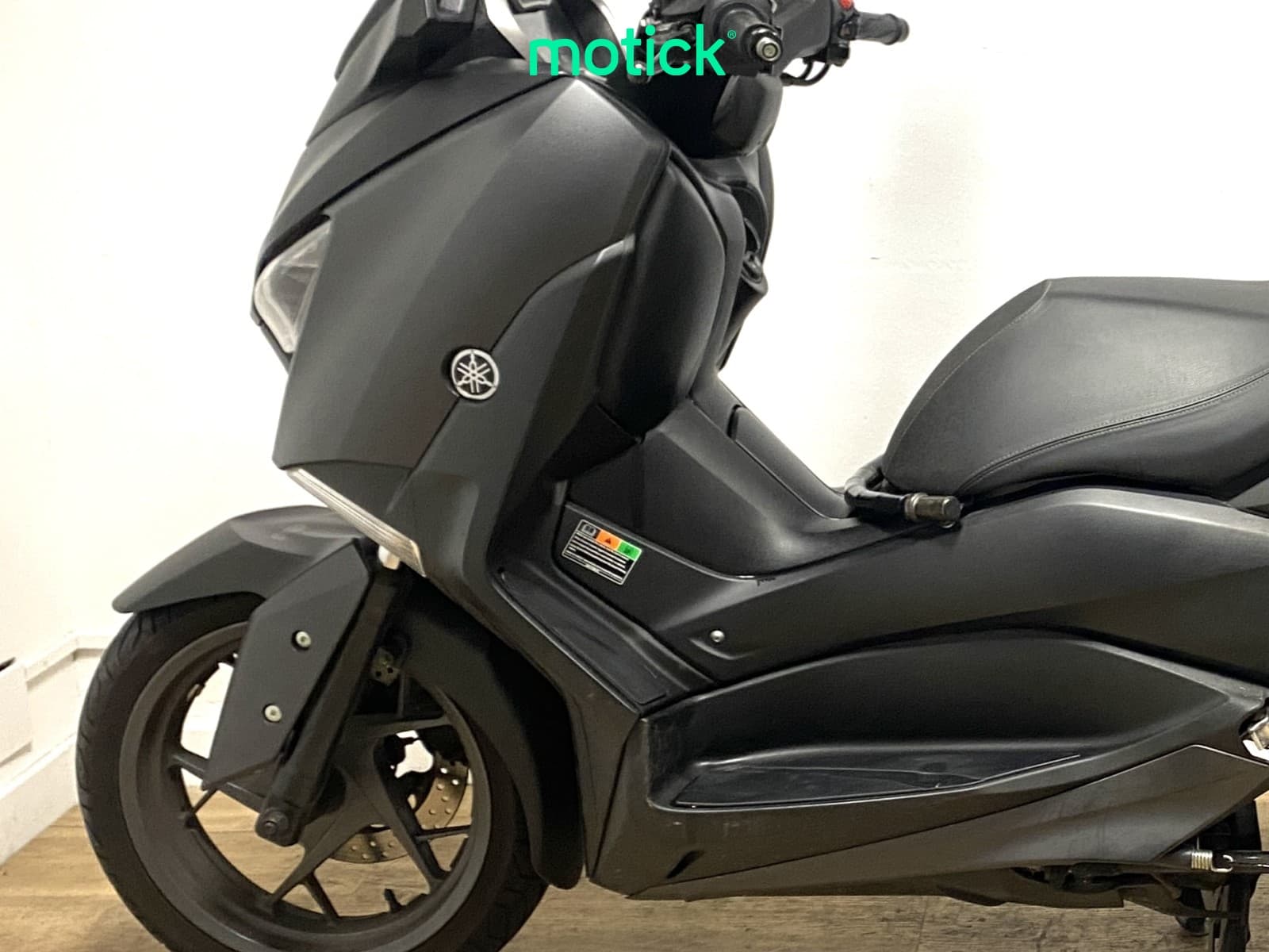 YAMAHA XMAX 125