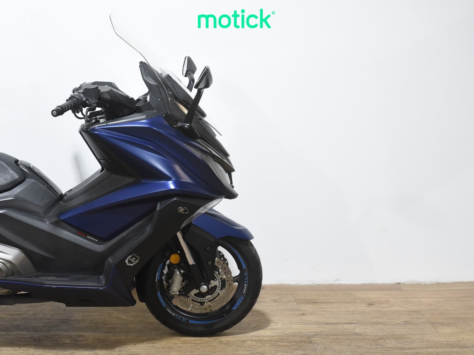 KYMCO AK 550